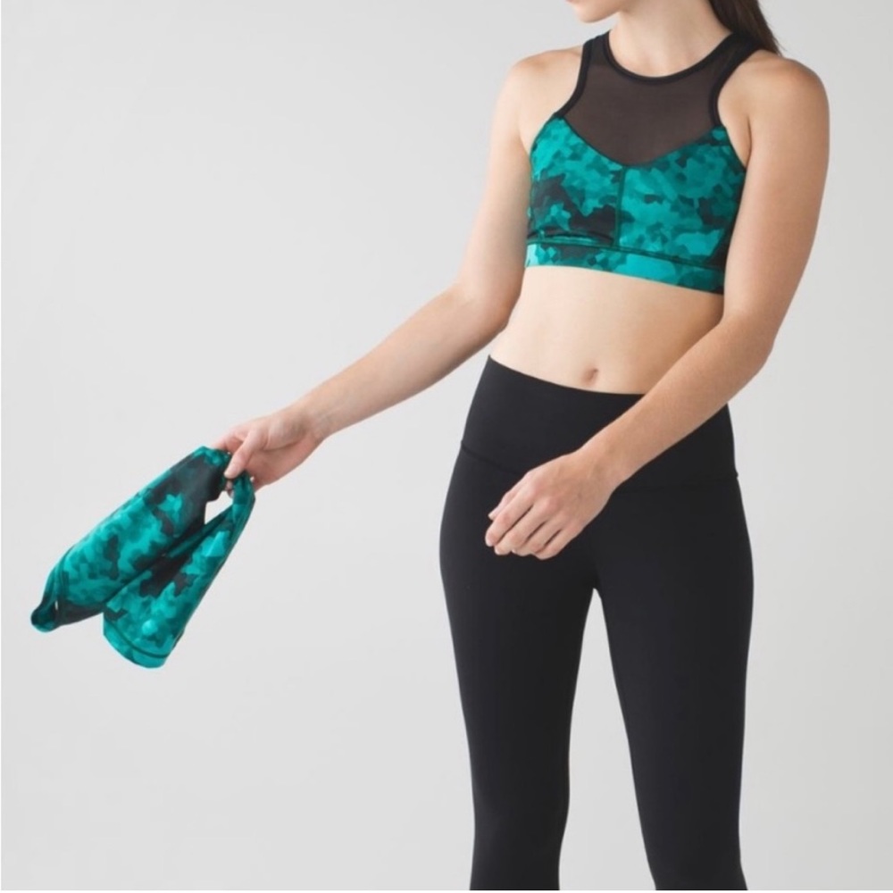 2 in 1 Lululemon Meshed Up Tank Top and Sports Bra
